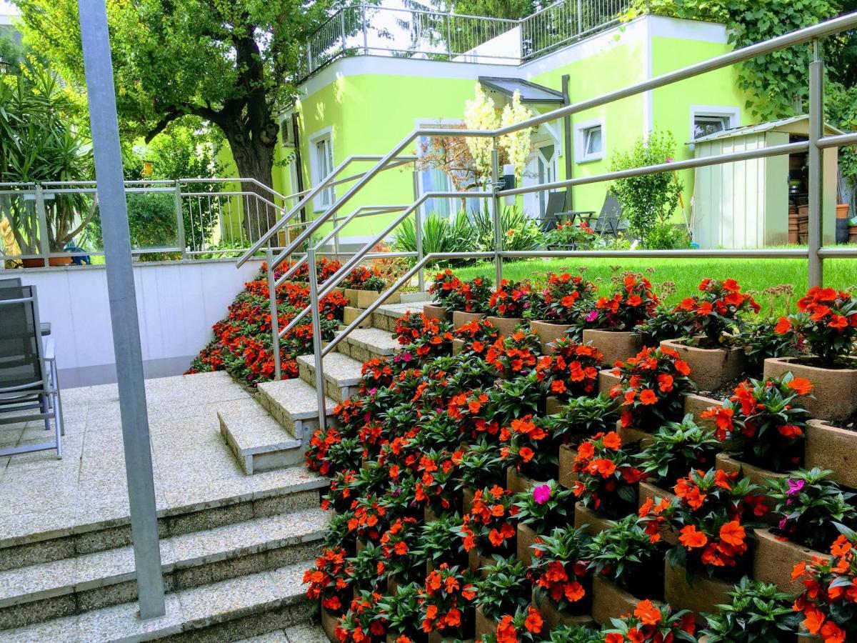 Ajo Vienna Terrace - Contactless Check-In Apartment ภายนอก รูปภาพ